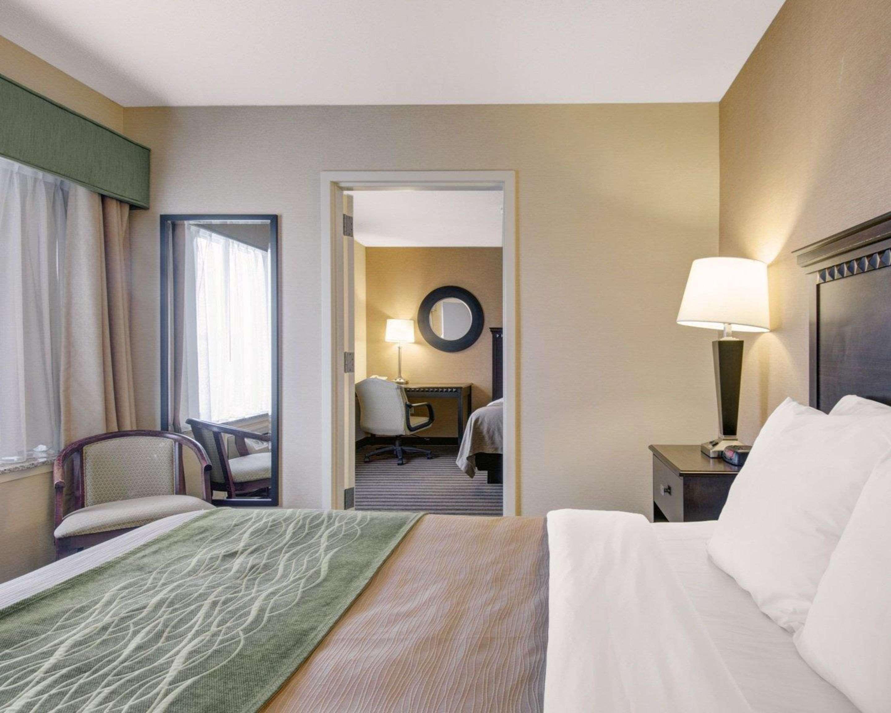Spark By Hilton Boston Hotel 3*