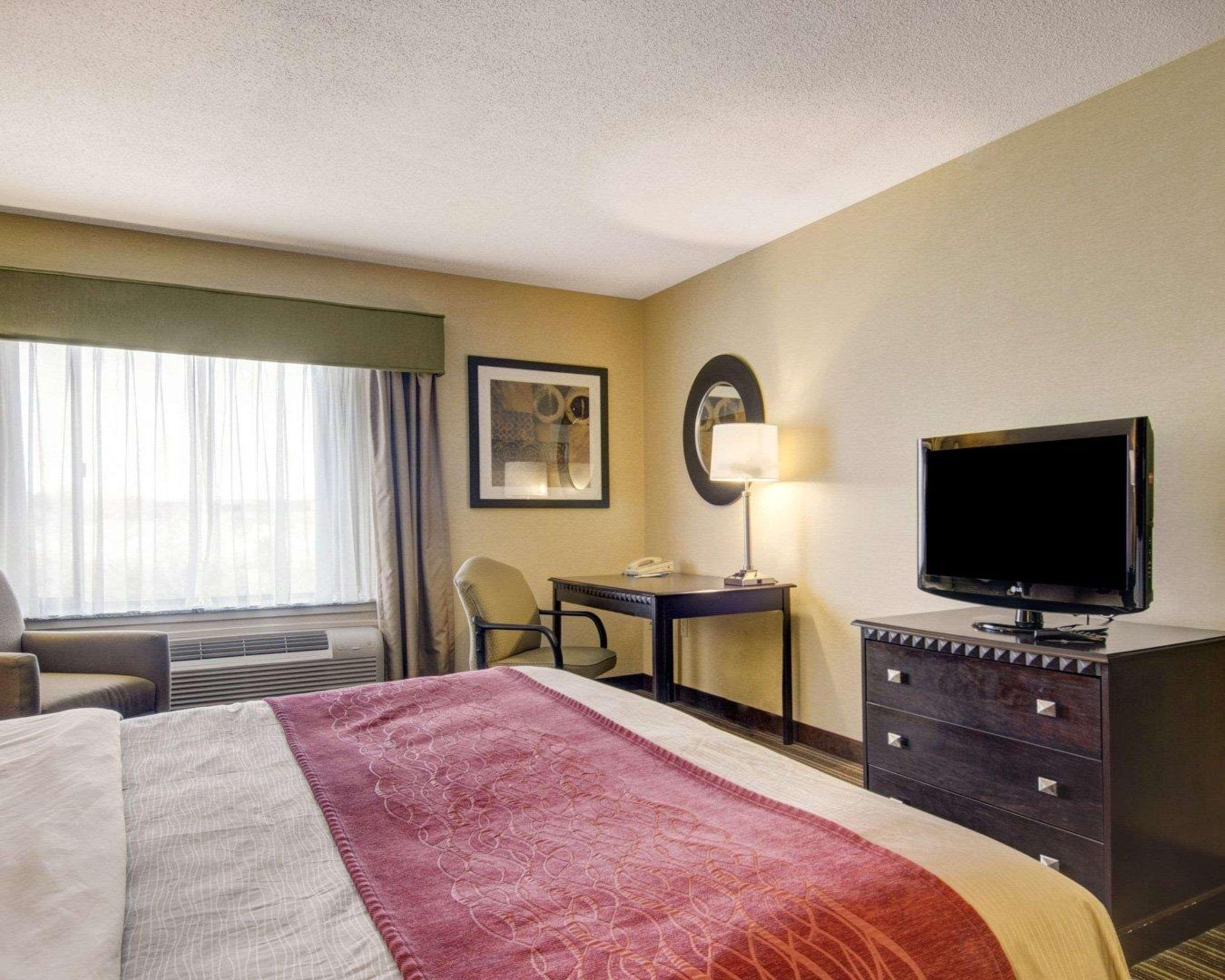 Spark By Hilton Boston Hotel 3*