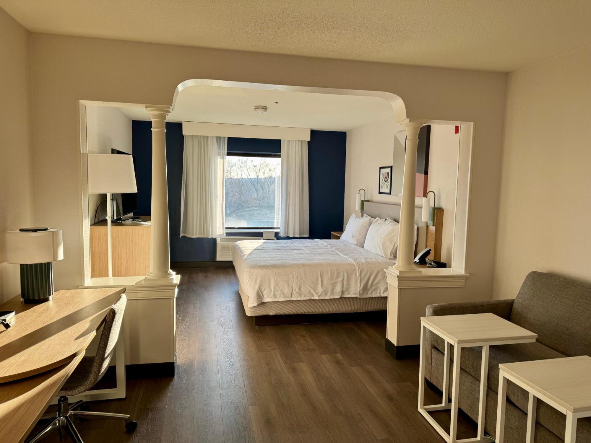 Hotel Spark By Hilton Boston 3*