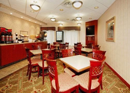 Spark By Hilton Boston Hotel 3*