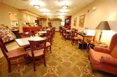 Hotel Spark By Hilton Boston 3*